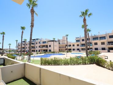 Apartamento con piscina en venta en Pueblo Latino