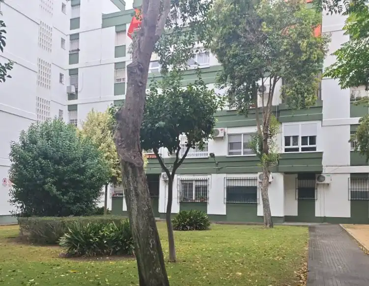 Pis en venda a Ronda De Los Alunados, El Retiro - La Vid