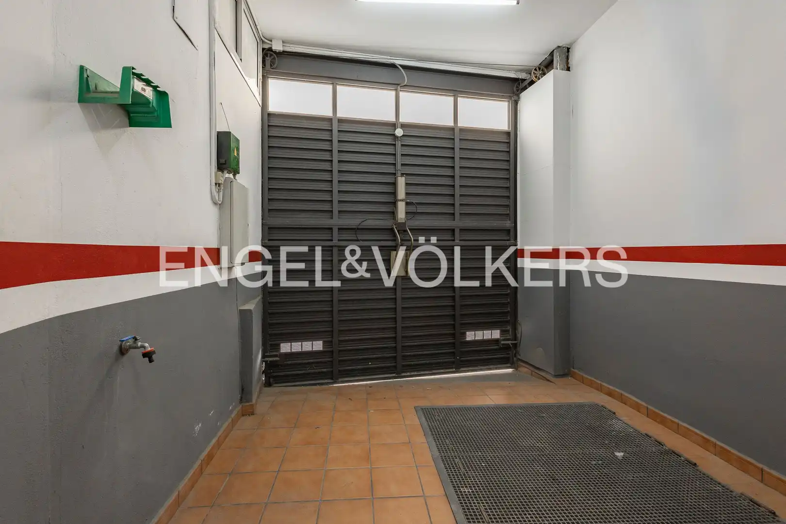 Casa adosada en venda en Sant Boi de Llobregat amb Aire condicionat, Calefacció i Jardí privat