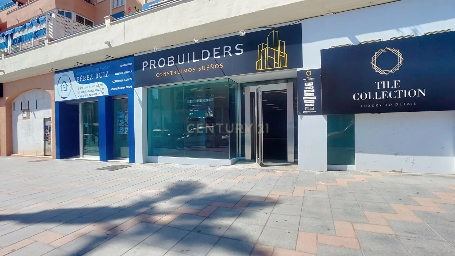 Commercial properties for sale in Avenida de Mijas, Las Lagunas, Spain, 31, Las Cañadas