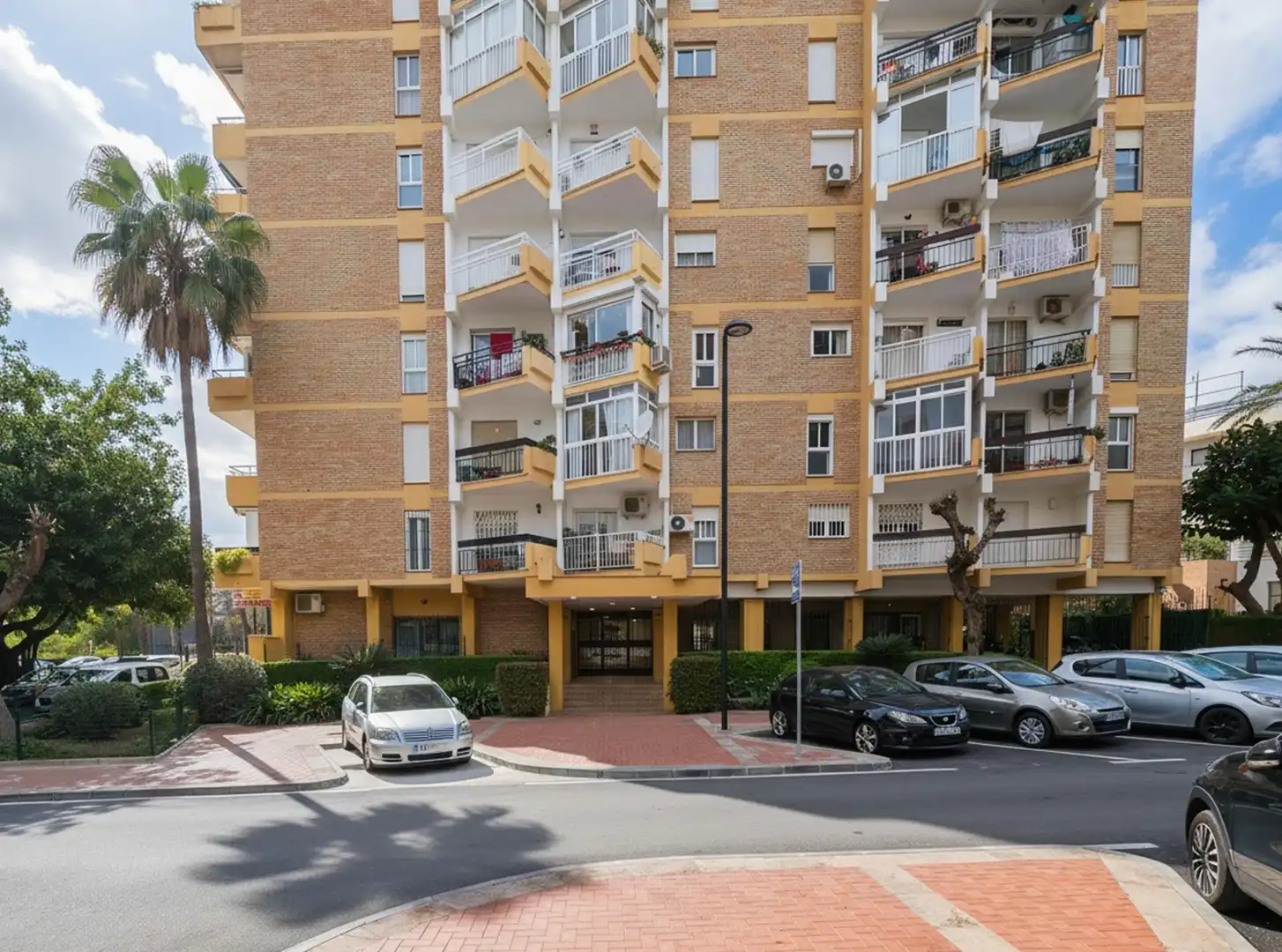 Vista exterior de Estudio en venta en Benalmádena con Terraza y Amueblado