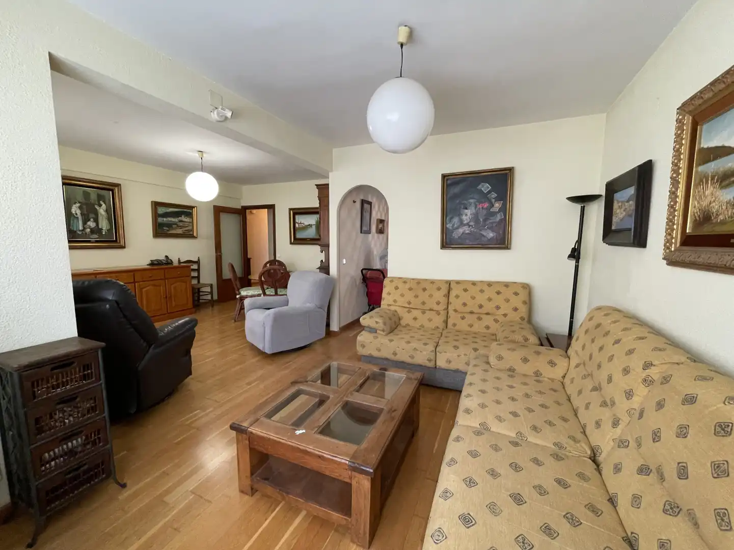Sala d'estar de Pis en venda en Valencia amb Aire condicionat i Balcó
