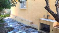 Vista exterior de Casa o xalet en venda en El Vendrell amb Jardí privat, Terrassa i Traster