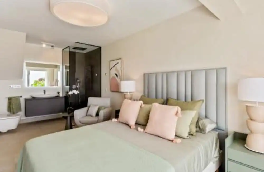 Habitación de Casa o chalet en venta en Estepona con Aire acondicionado, Jardín privado y Terraza
