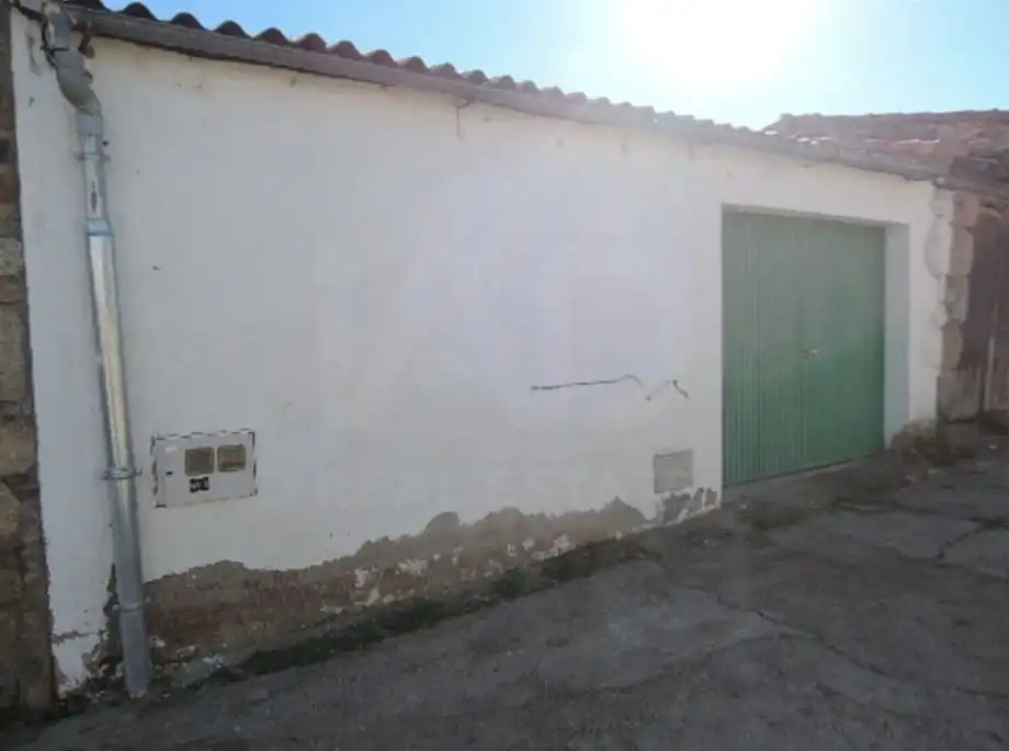 Aparcament de Casa o xalet en venda en La Horcajada 