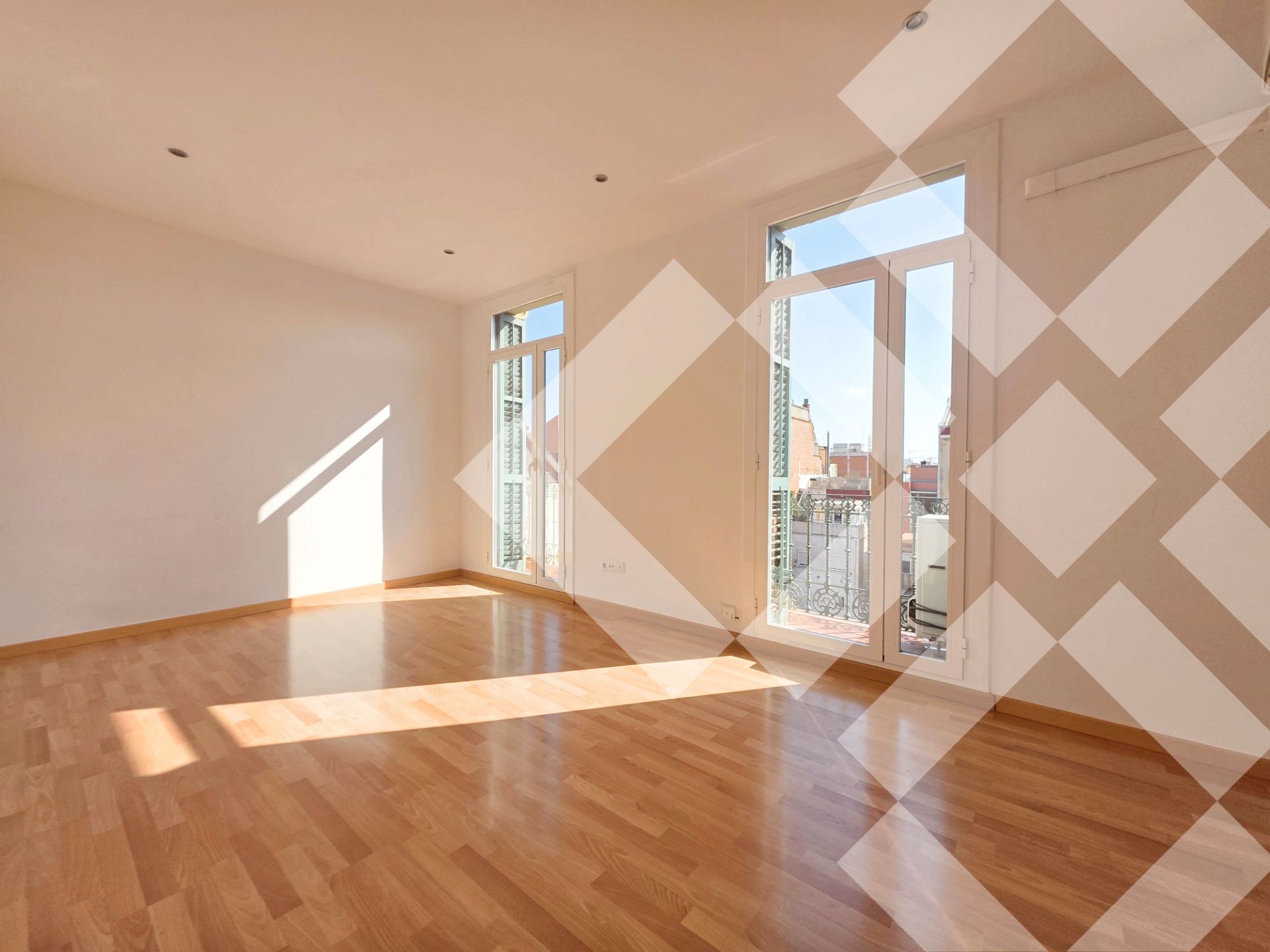 Living room of Flat to rent in  Barcelona Capital  with Air Conditioner, Heating and Parquet flooring
