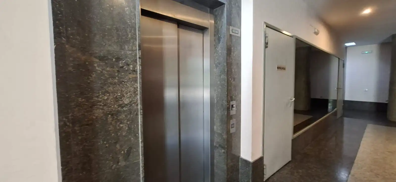 Piso en venta en Barcelona con Aire acondicionado, Calefacción y Jardín privado