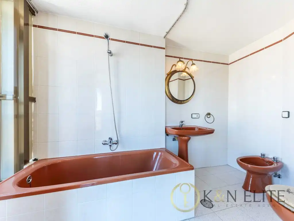 Bathroom of Flat for sale in Alicante / Alacant  with Air Conditioner