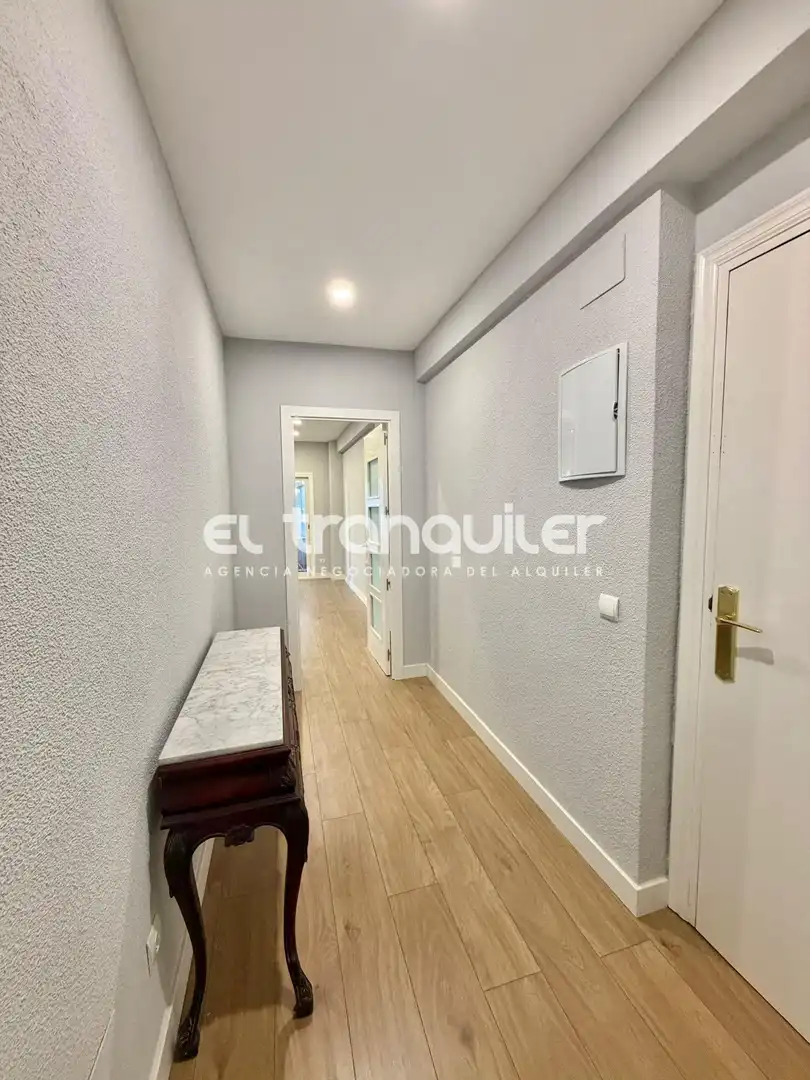 Appartamento con ascensore in affitto a Calle Corazon de Maria, imagen 6