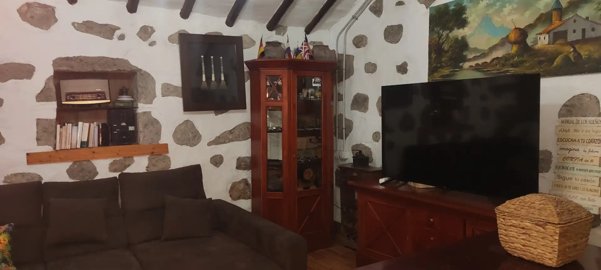 Sala de estar de Finca rústica en venta en Agüimes con Amueblado, Horno y TV