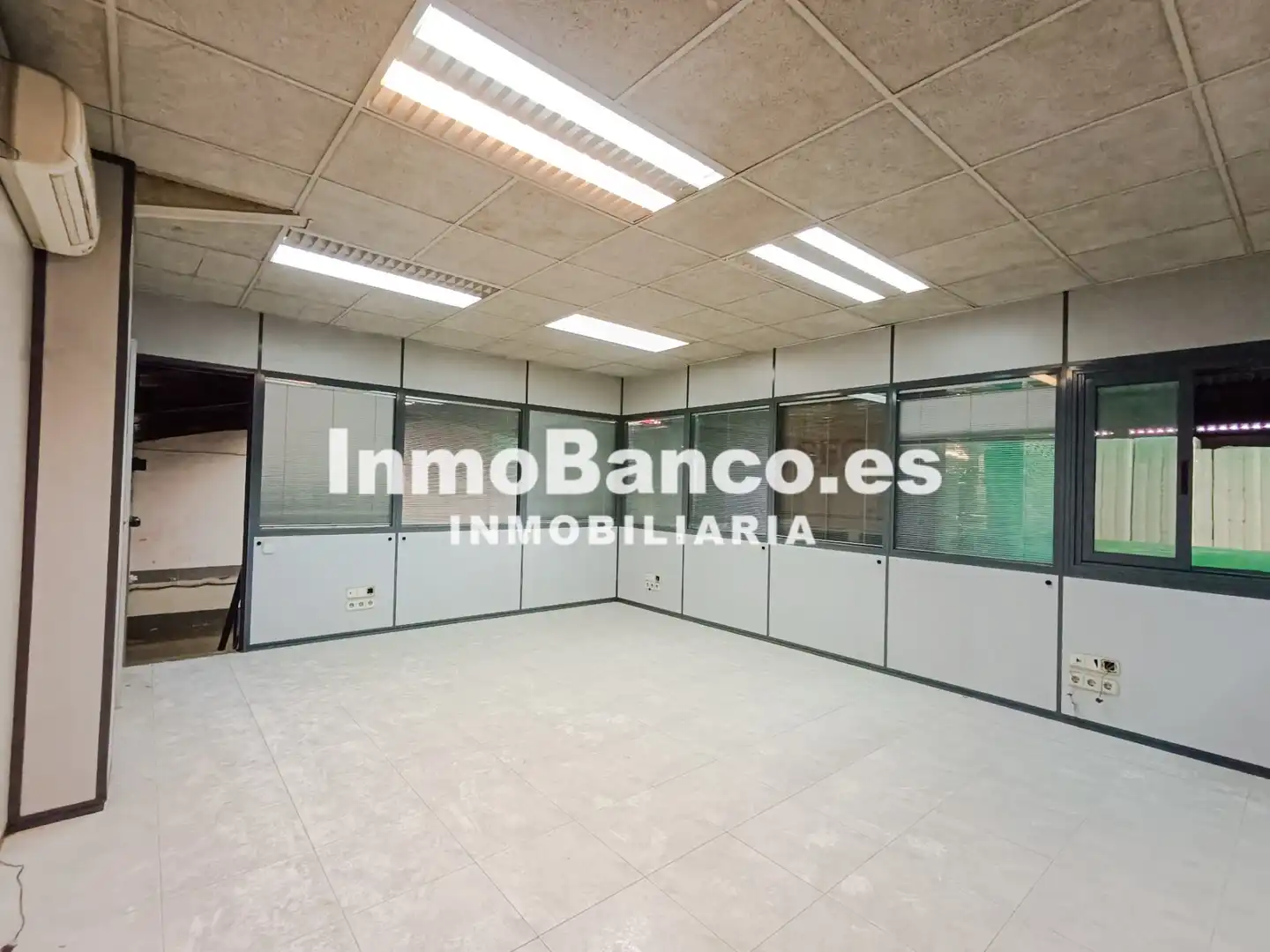 Industrial buildings for sale in Quart de Poblet