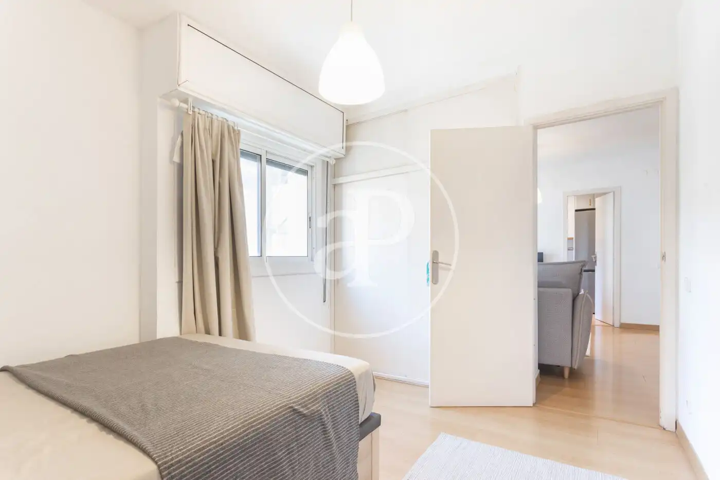 Habitación de Piso de alquiler en Barcelona con Amueblado y Balcón