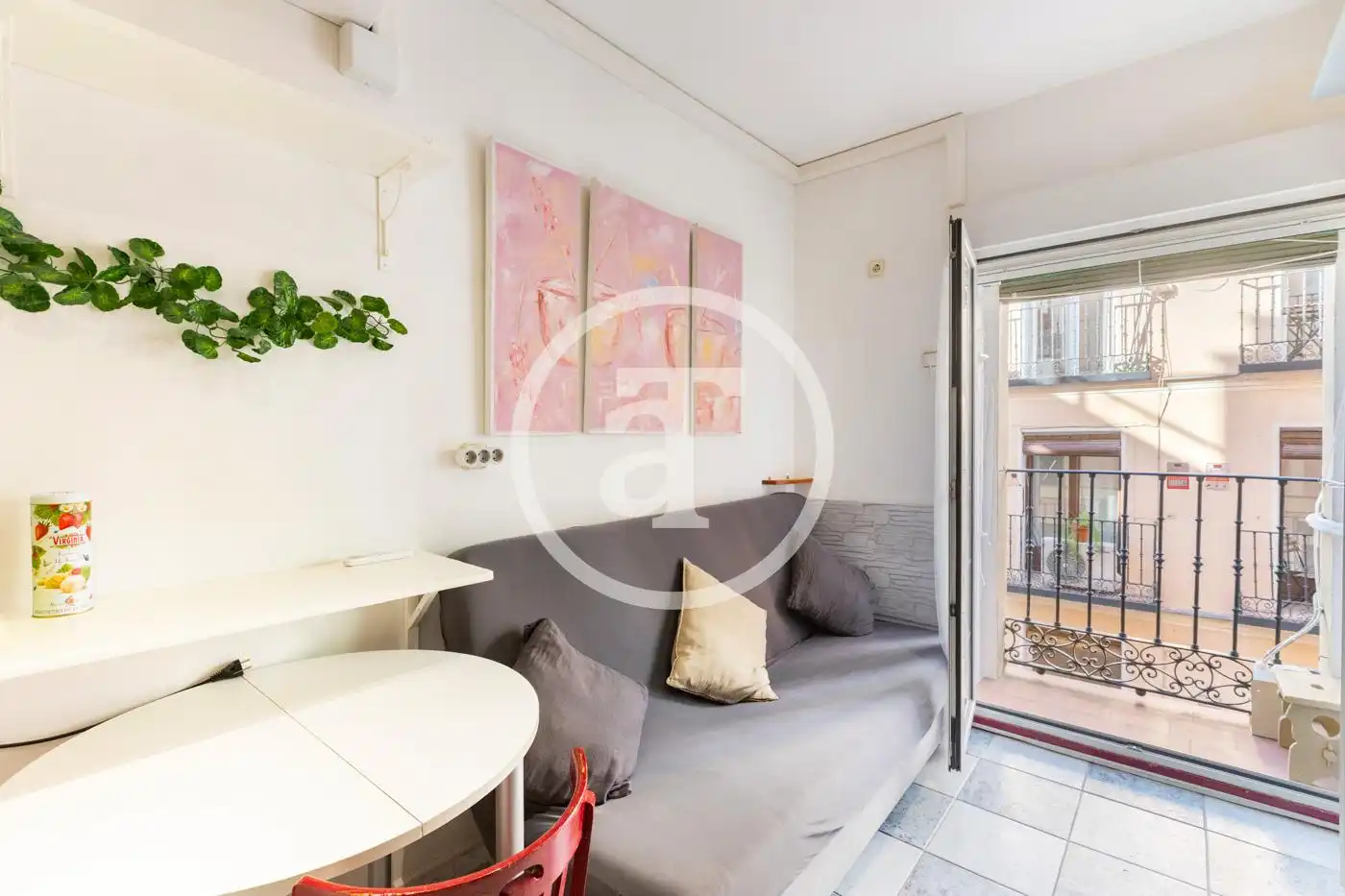 Flat with terrace to rent in Calle de Zurita, imagen 2