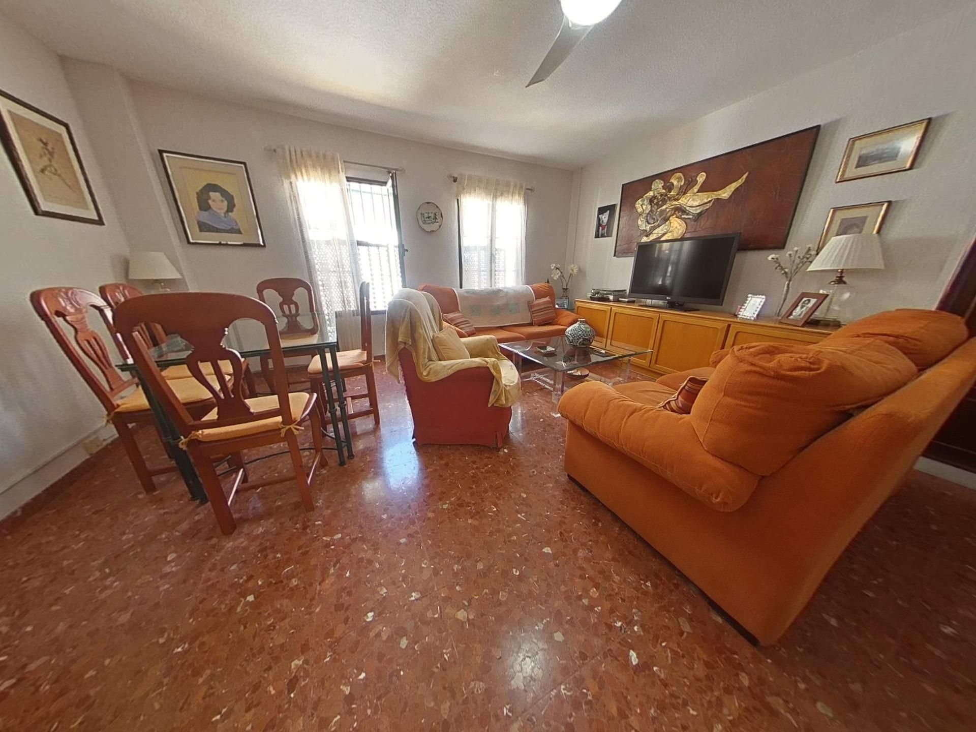 Sala d'estar de Casa adosada en venda en  Córdoba Capital amb Aire condicionat, Calefacció i Terrassa