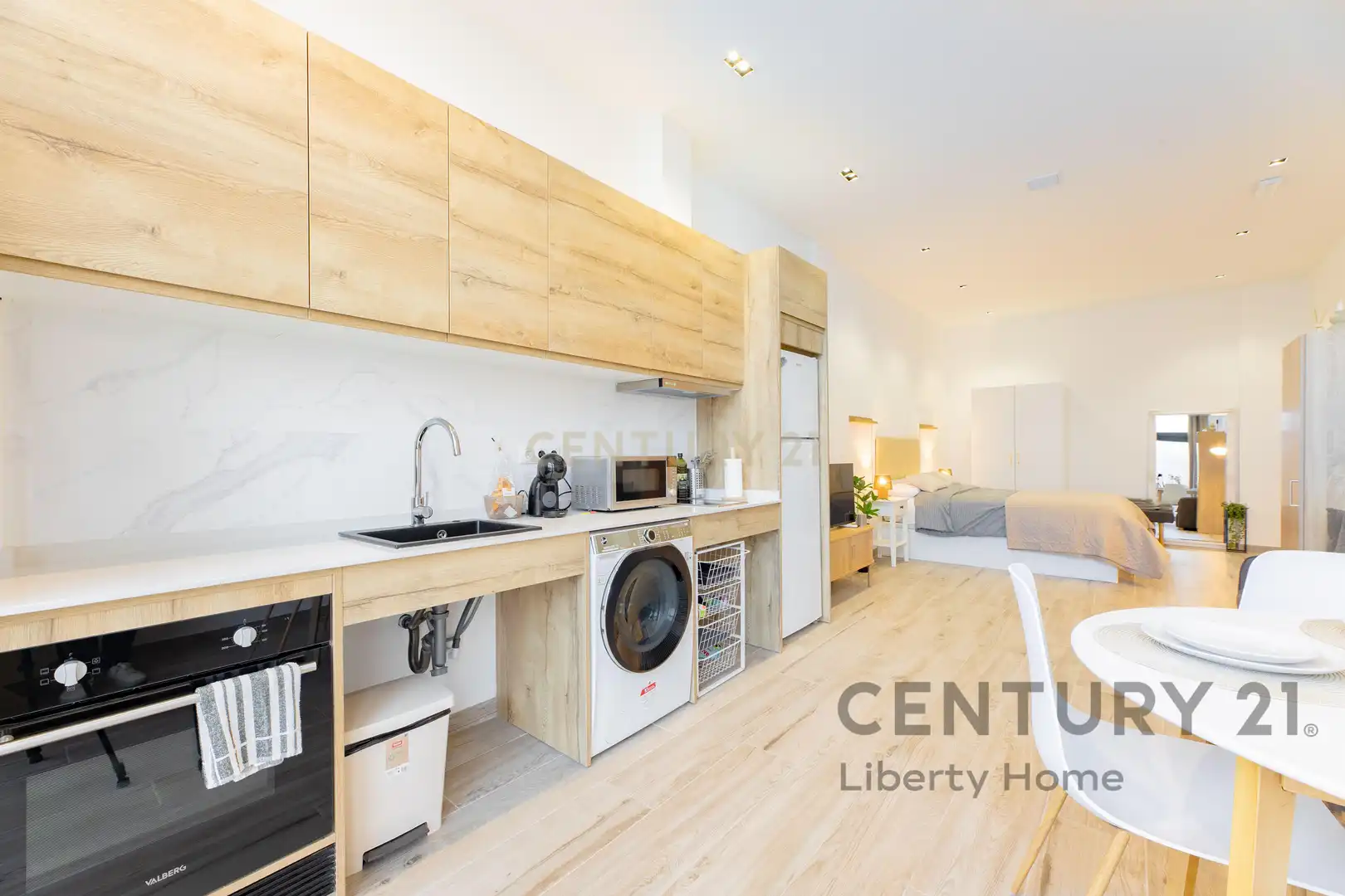 Vista exterior de Apartamento en venta en Valencia con Aire acondicionado, Horno y Lavadora