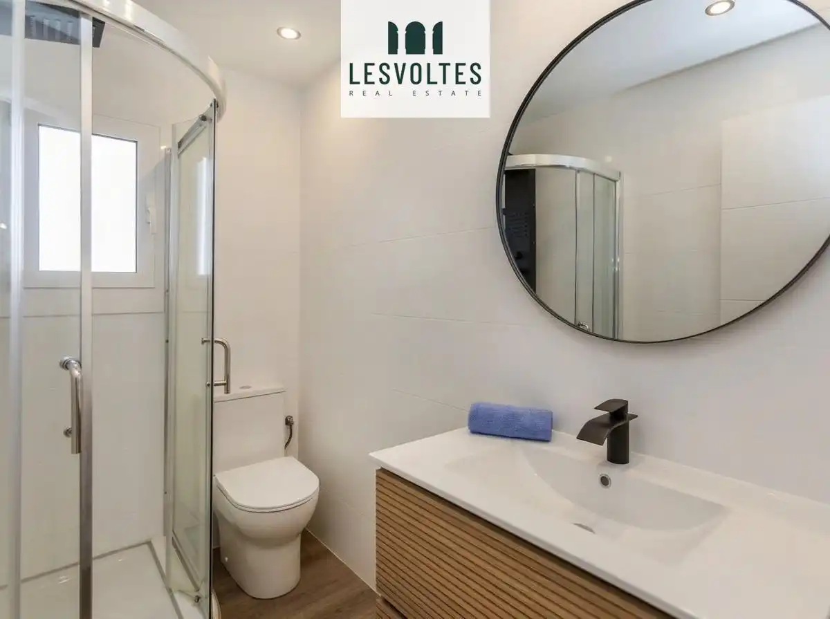 Baño de Apartamento de alquiler en Calonge i Sant Antoni con Aire acondicionado, Parquet y Amueblado