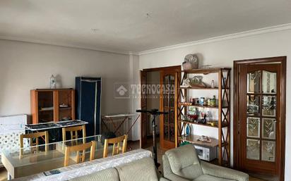 Living room of Flat for sale in Alcalá de Henares