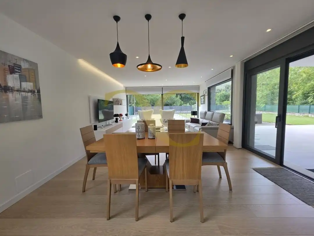 Comedor de Casa o chalet en venta en Llanes con Calefacción, Jardín privado y Terraza