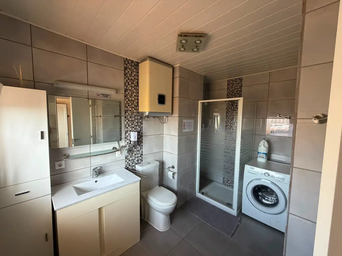 Badezimmer von Wohnung zur Miete in Torrevieja mit Heizung, Möbliert und Waschmaschine