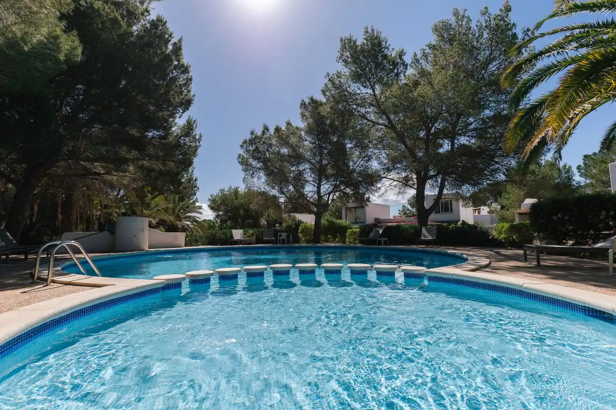 Piscina de Casa adosada en venta en Sant Josep de sa Talaia con Aire acondicionado, Calefacción y Jardín privado