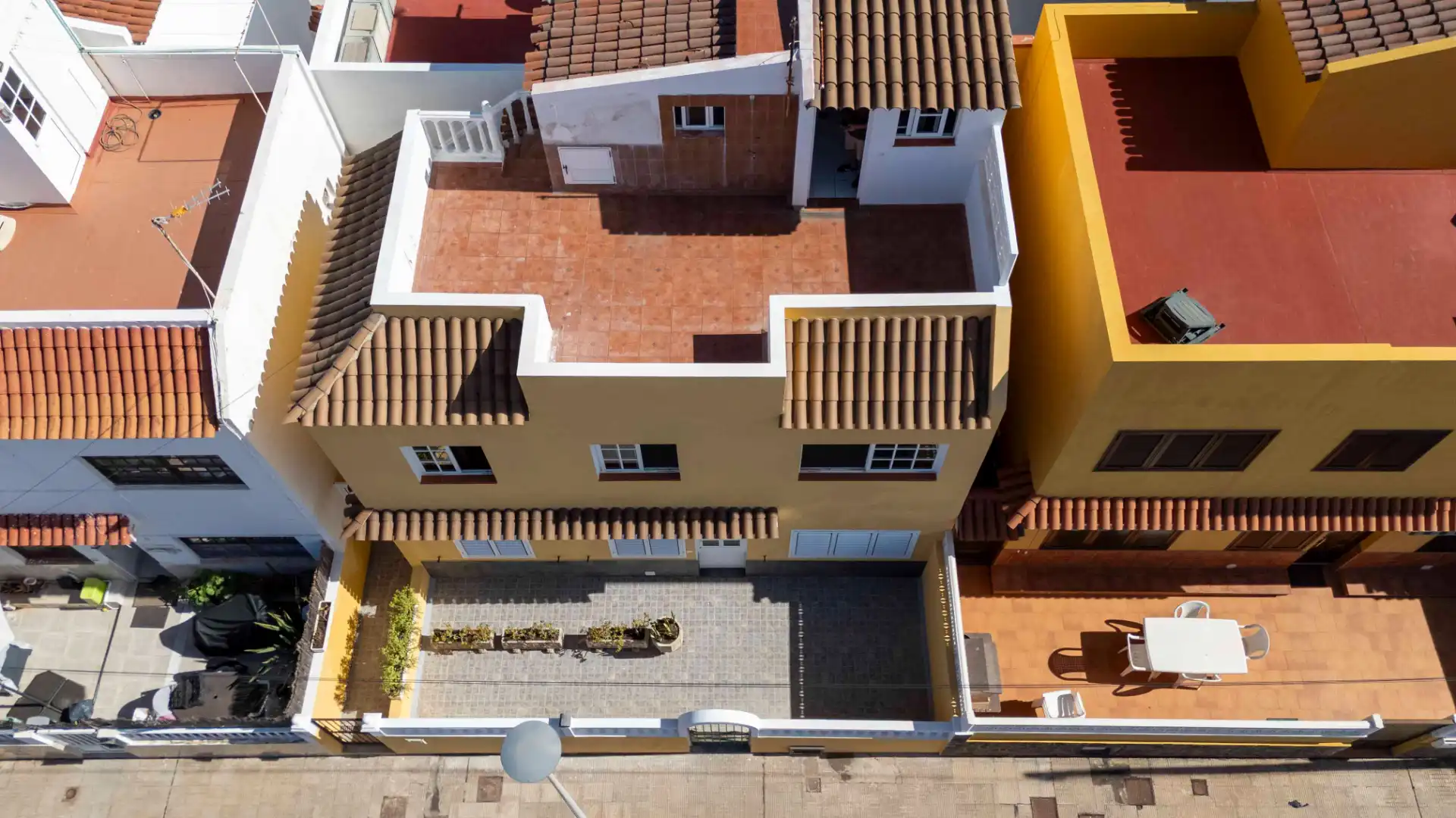 Vista exterior de Piso en venta en Los Silos con Terraza