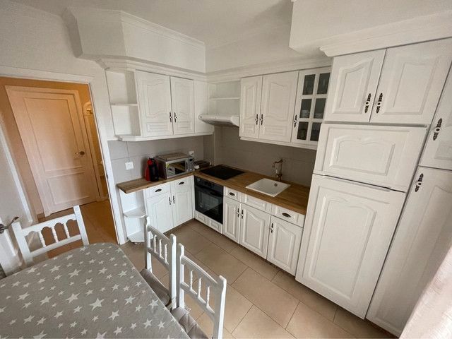 Kitchen of Flat for rent in Ourense Capital   with Heating, Parquet flooring and Furnished