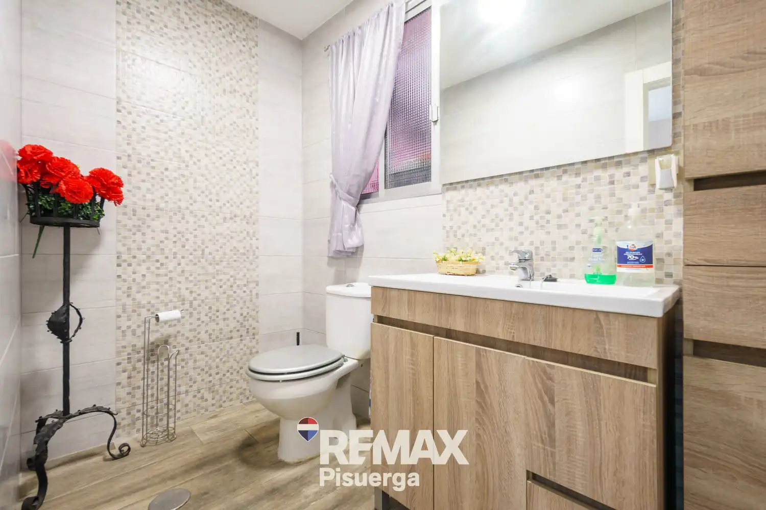 Bathroom of Ground floor for sale in Valladolid  with Storage room