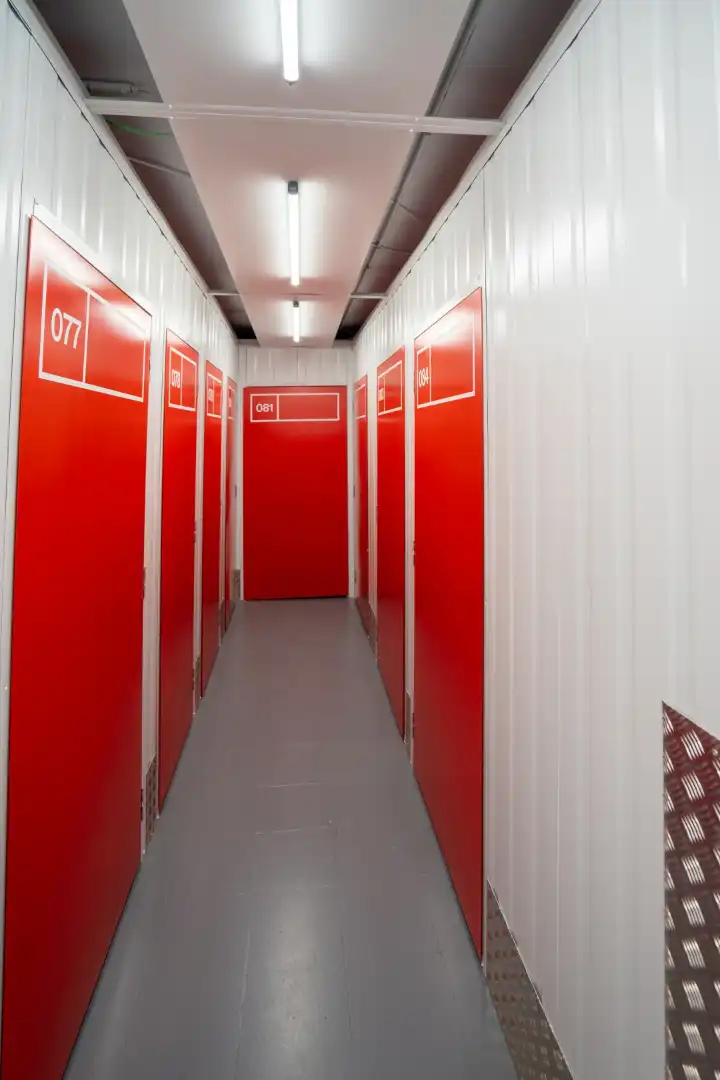 Storage room for rent in Barcelona  with Alarm