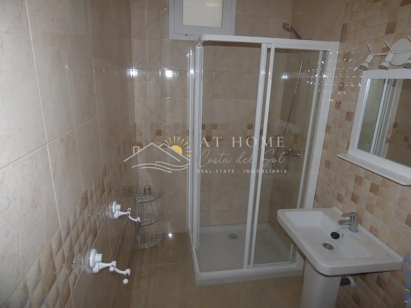 Bathroom of Houses for sale in Nerja  with Air Conditioner, Terrace and Storage room