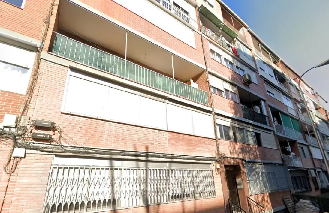 Flat for sale in Calle de Camarena, imagen 2