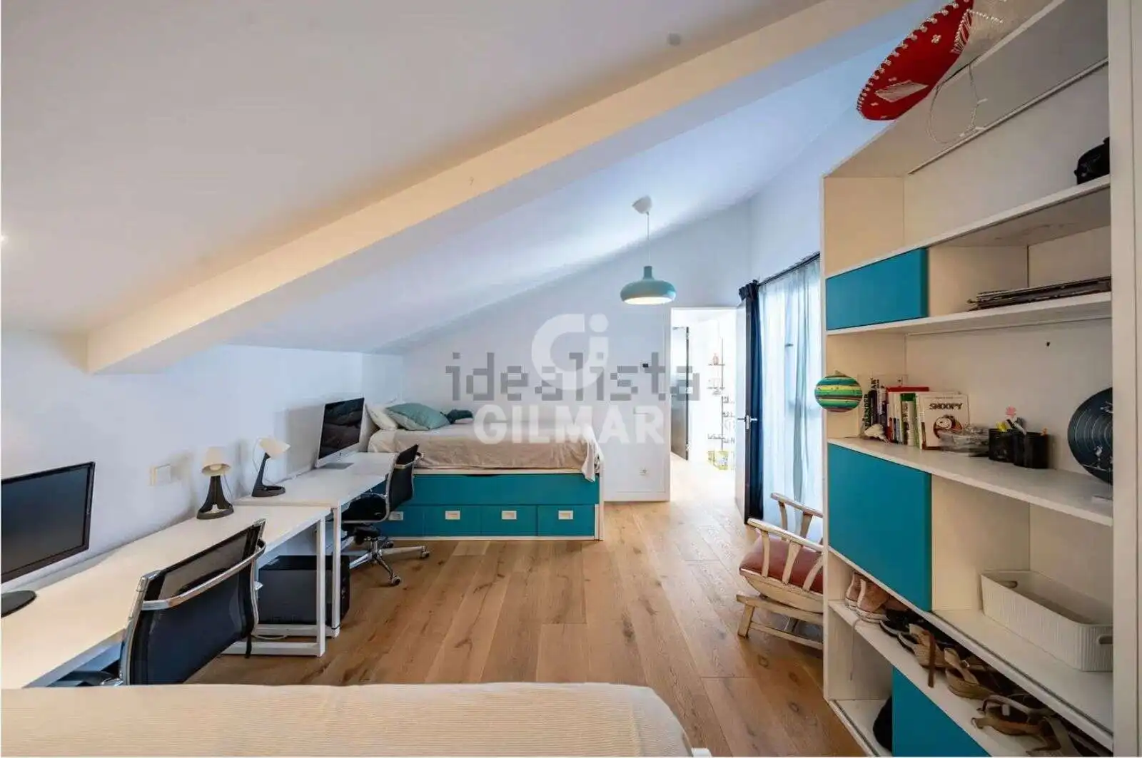 Bedroom of Office for sale in Madrid  with Heating
