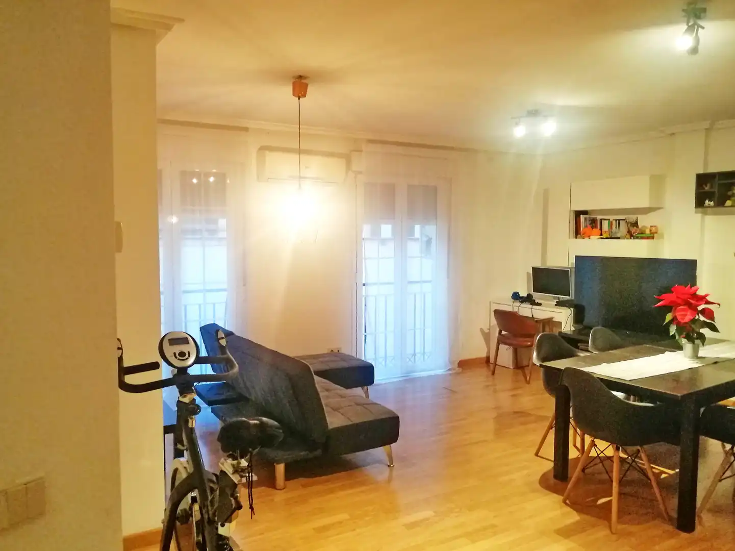 Sala de estar de Dúplex en venta en Guadalajara con Aire acondicionado, Calefacción y Parquet