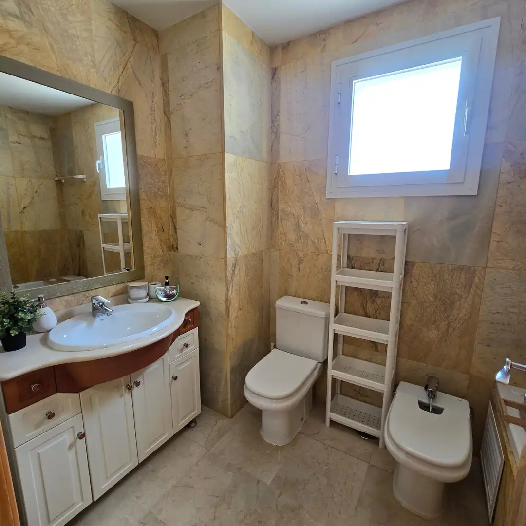 Bathroom of Attic for sale in Benalmádena  with Air Conditioner, Terrace and Storage room