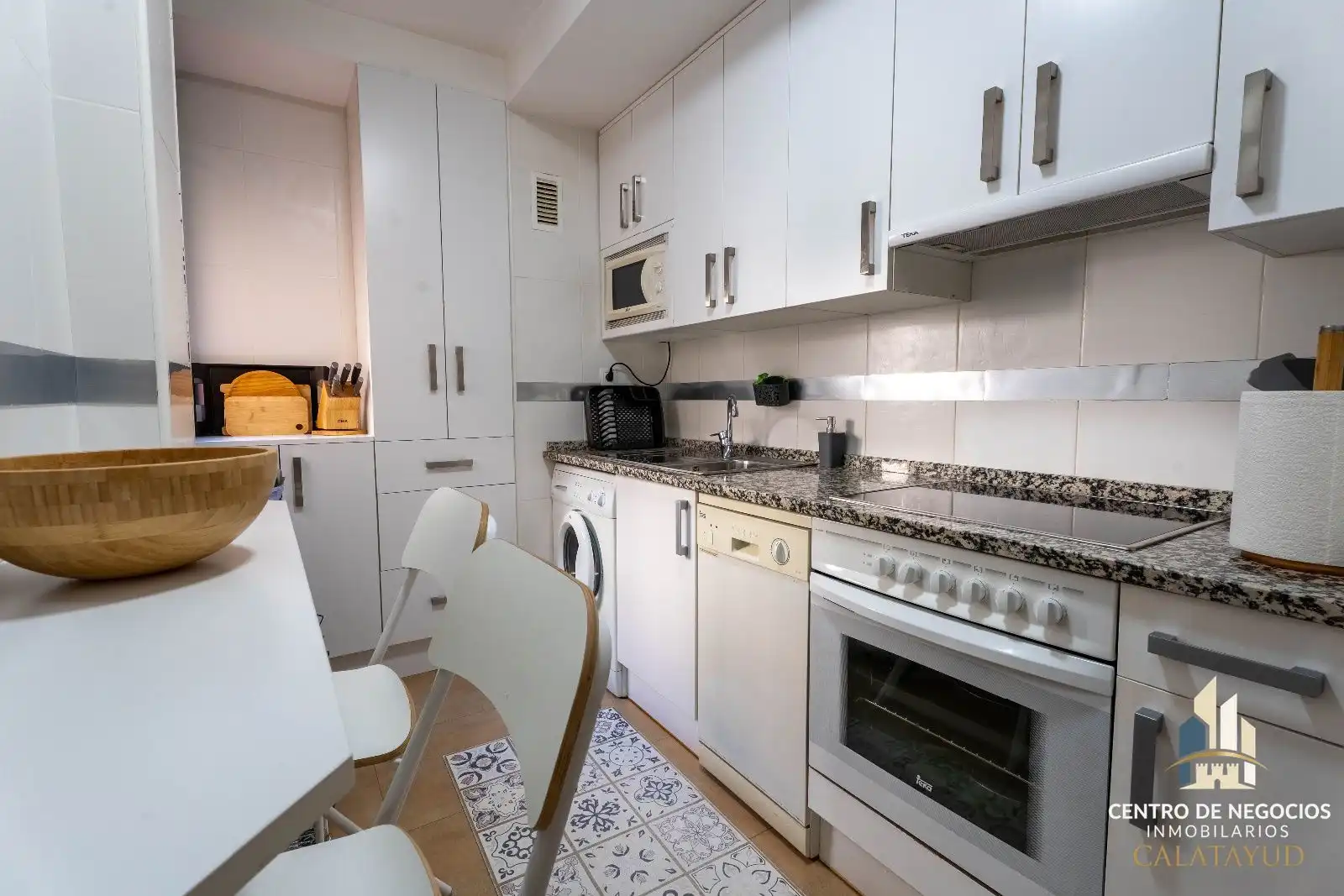 Cuina de Pis per a compartir en Calatayud amb Aire condicionat, Calefacció i Parquet
