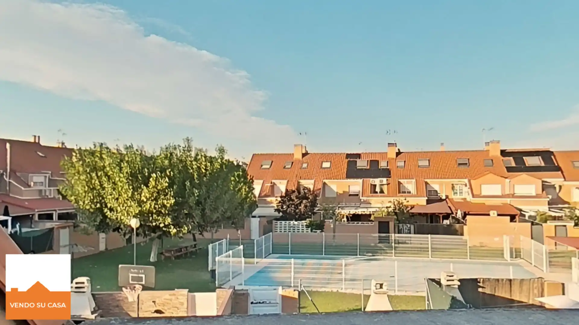 Adossat amb terrassa en venda a Calle Octavio Paz