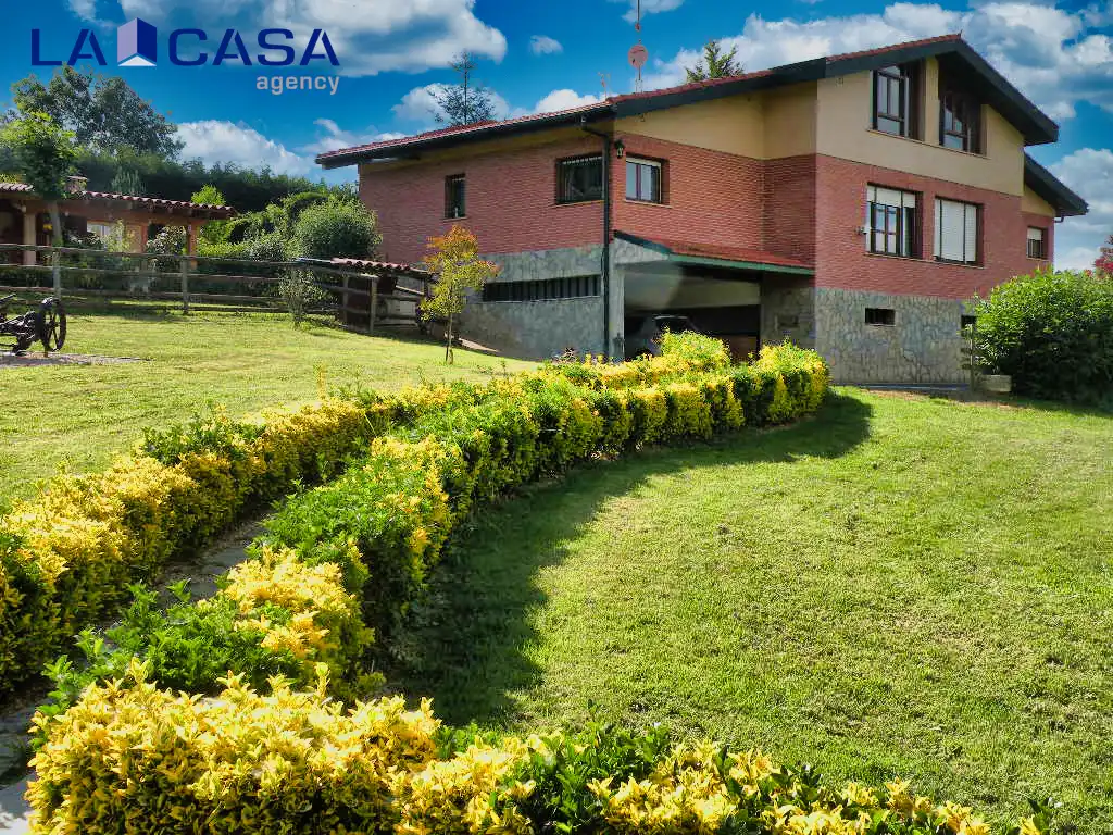 Vista exterior de Casa o chalet en venta en Urkabustaiz