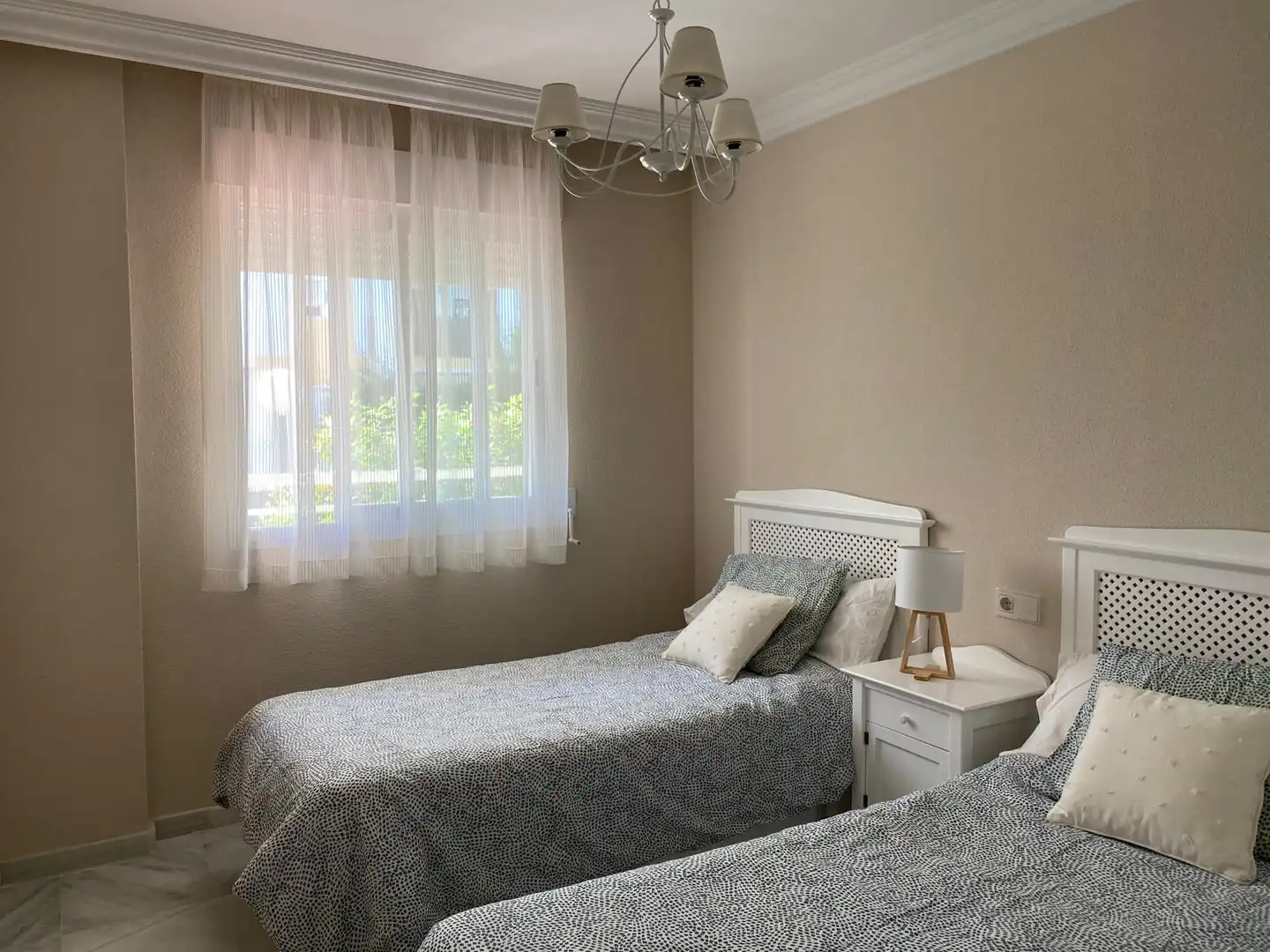Bedroom of Apartments for rent in Marbella  with Air Conditioner, Furnished and Oven