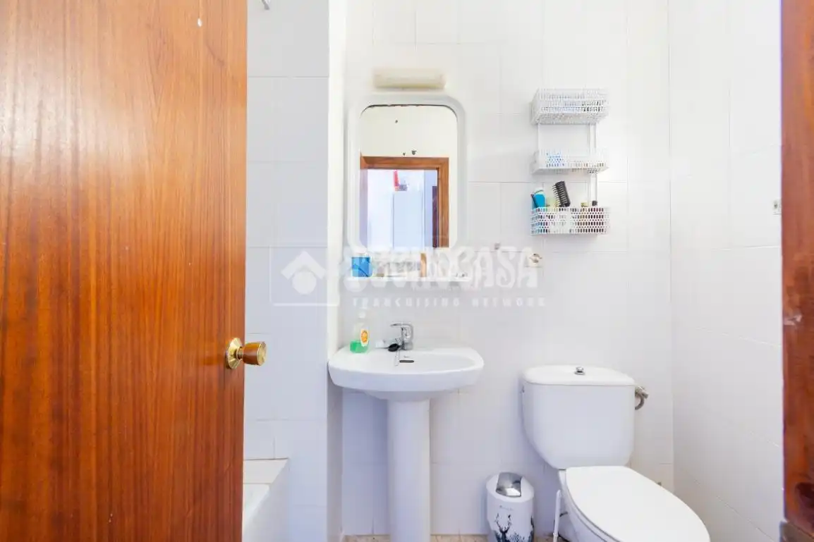 Badezimmer von Wohnung zum Verkauf in Comares