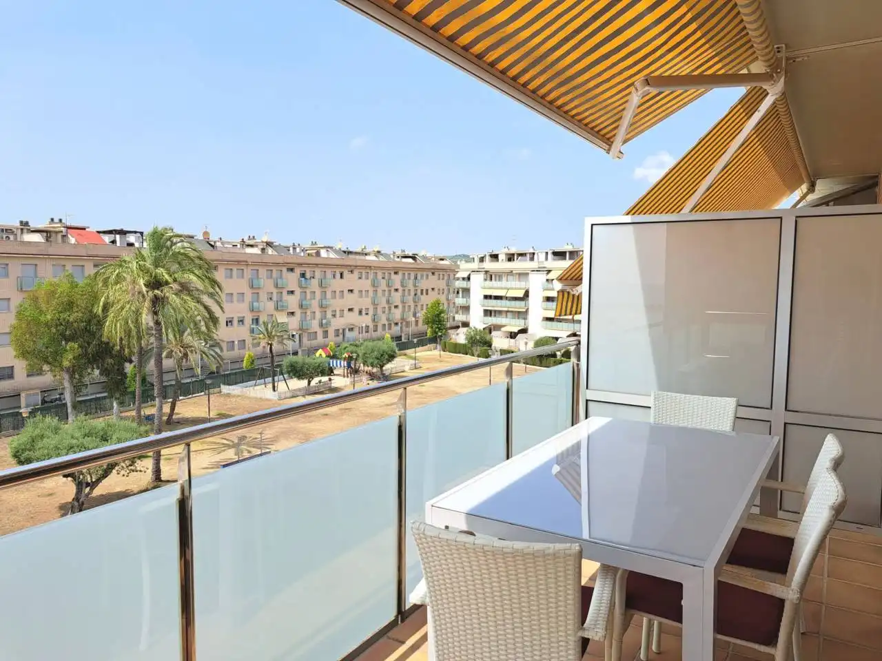 Terrassa de Pis de lloguer en Cubelles amb Aire condicionat, Calefacció i Terrassa