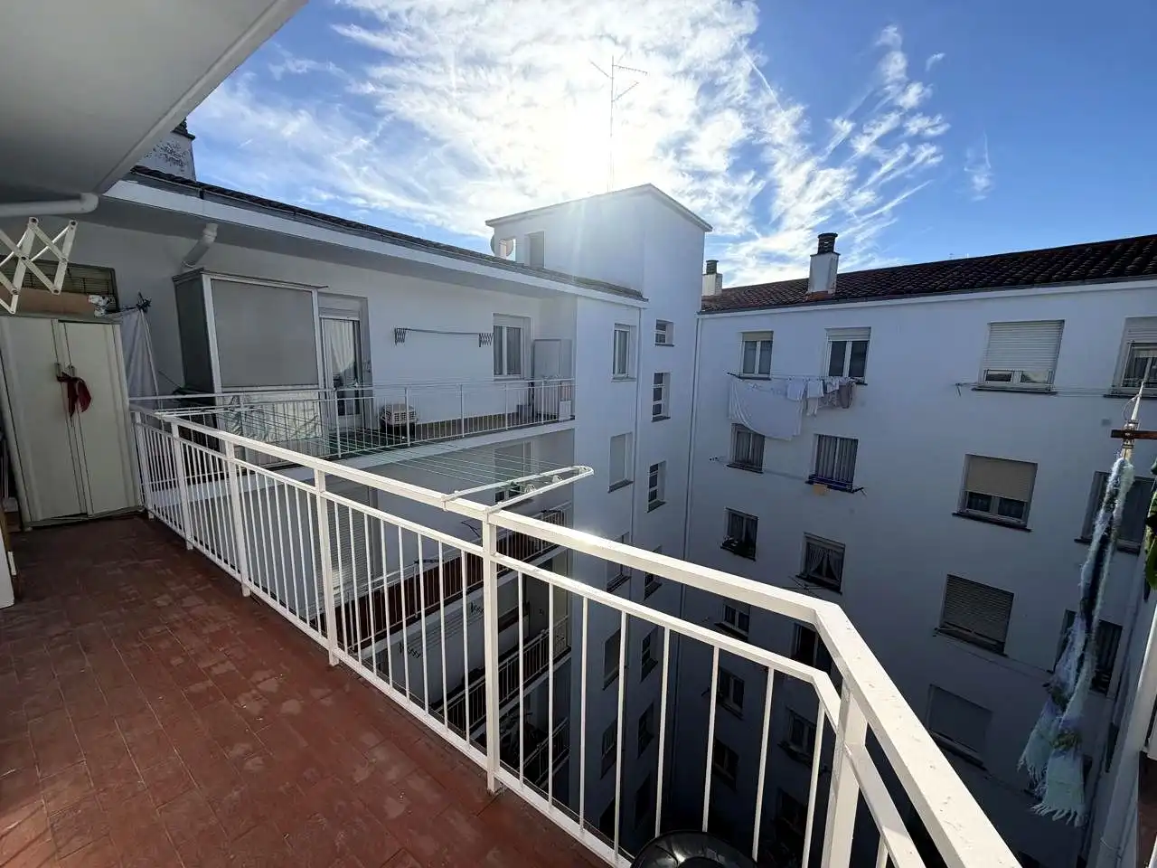 Room in Calle Marqués de la Ensenada, Residencia