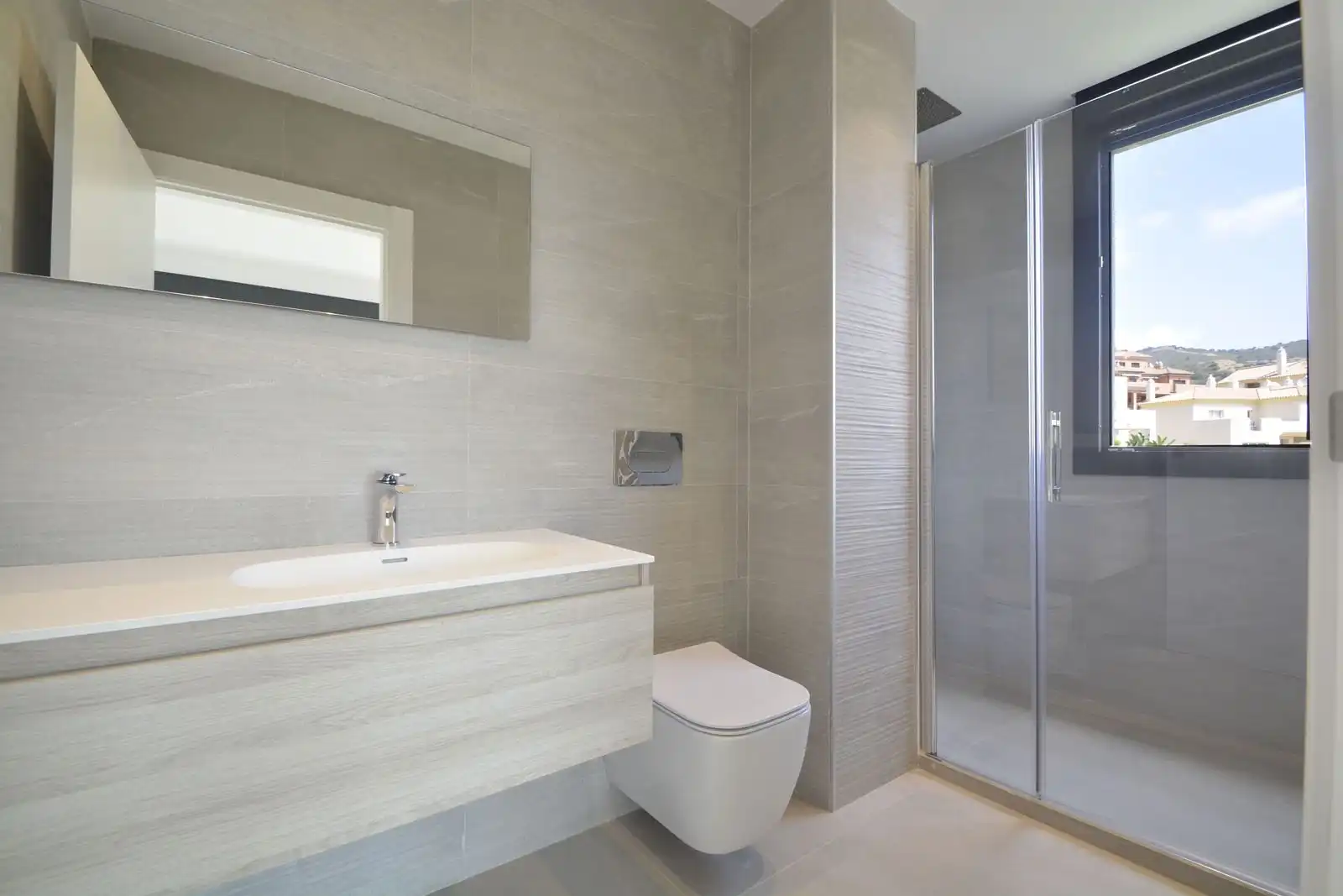 Bathroom of Houses for sale in Marbella  with Air Conditioner, Private garden and Terrace