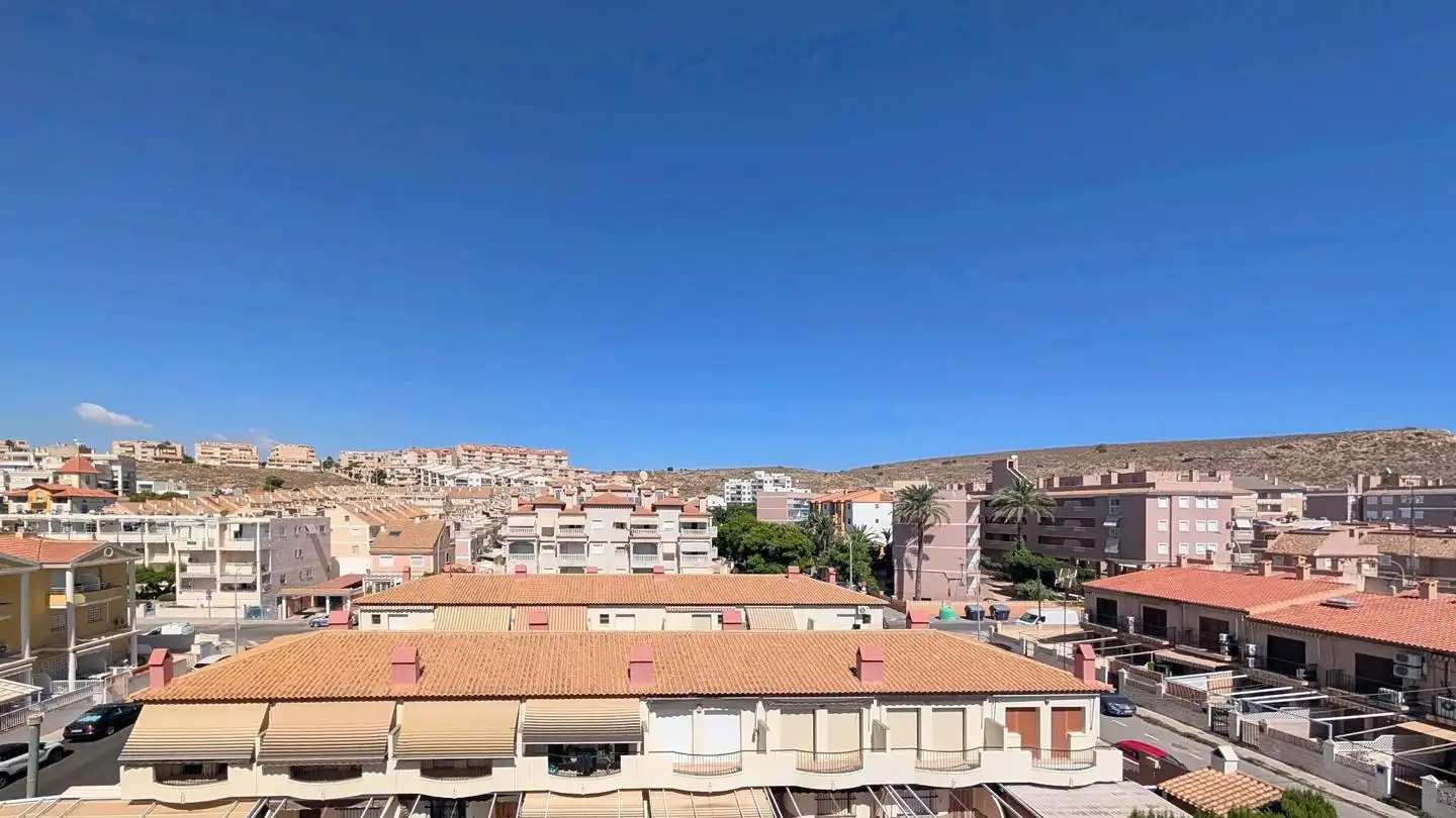 Vista exterior de Piso en venta en Santa Pola ciudad