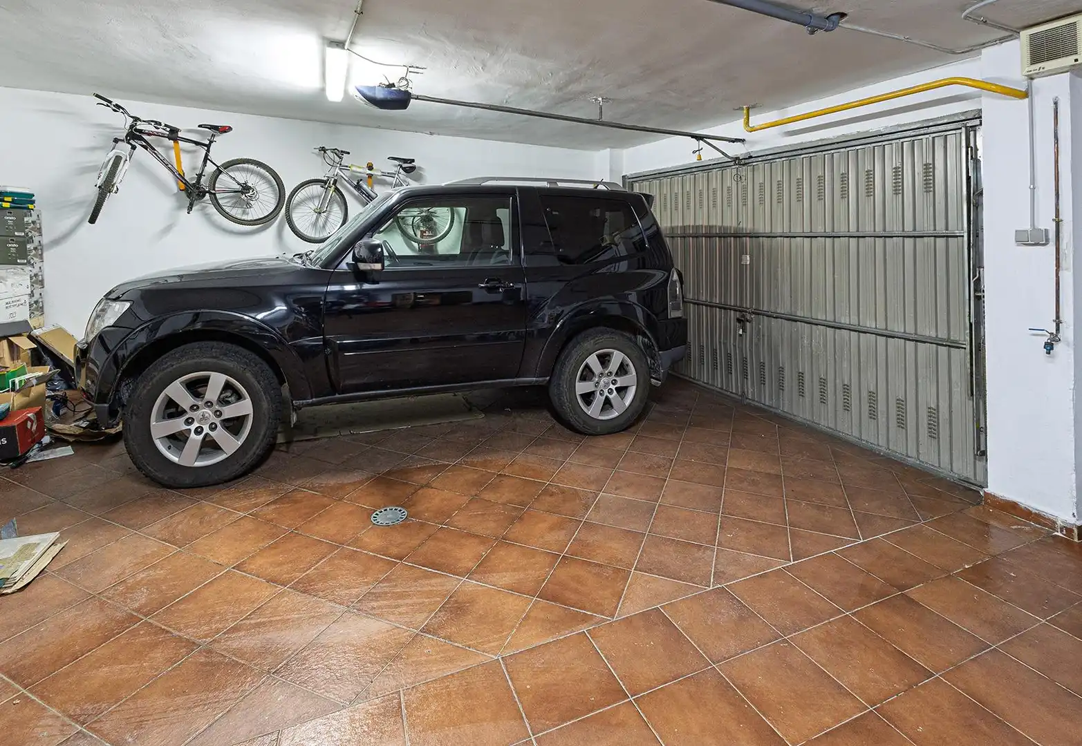 Aparcament de Casa o xalet en venda en Valladolid amb Calefacció, Jardí privat i Parquet