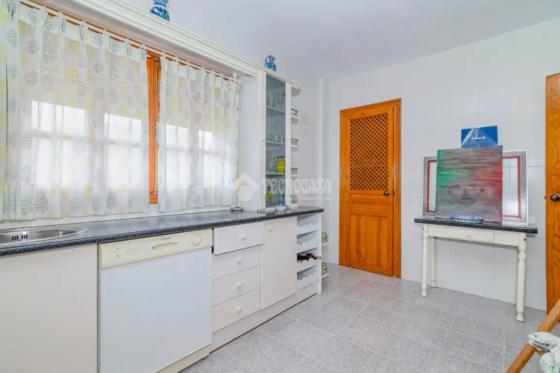Kitchen of Houses for sale in Loja  with Air Conditioner, Terrace and Balcony