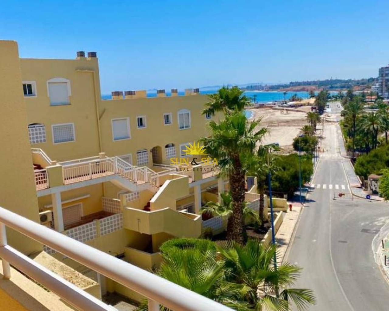 Vista exterior de Apartament de lloguer en Orihuela amb Aire condicionat, Calefacció i Terrassa