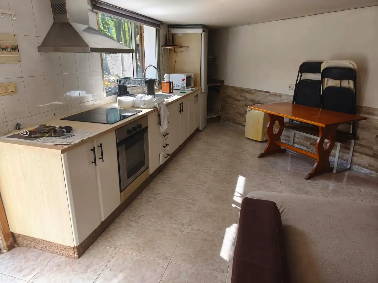Cuina de Casa o xalet en venda en Carballo amb Calefacció, Jardí privat i Terrassa
