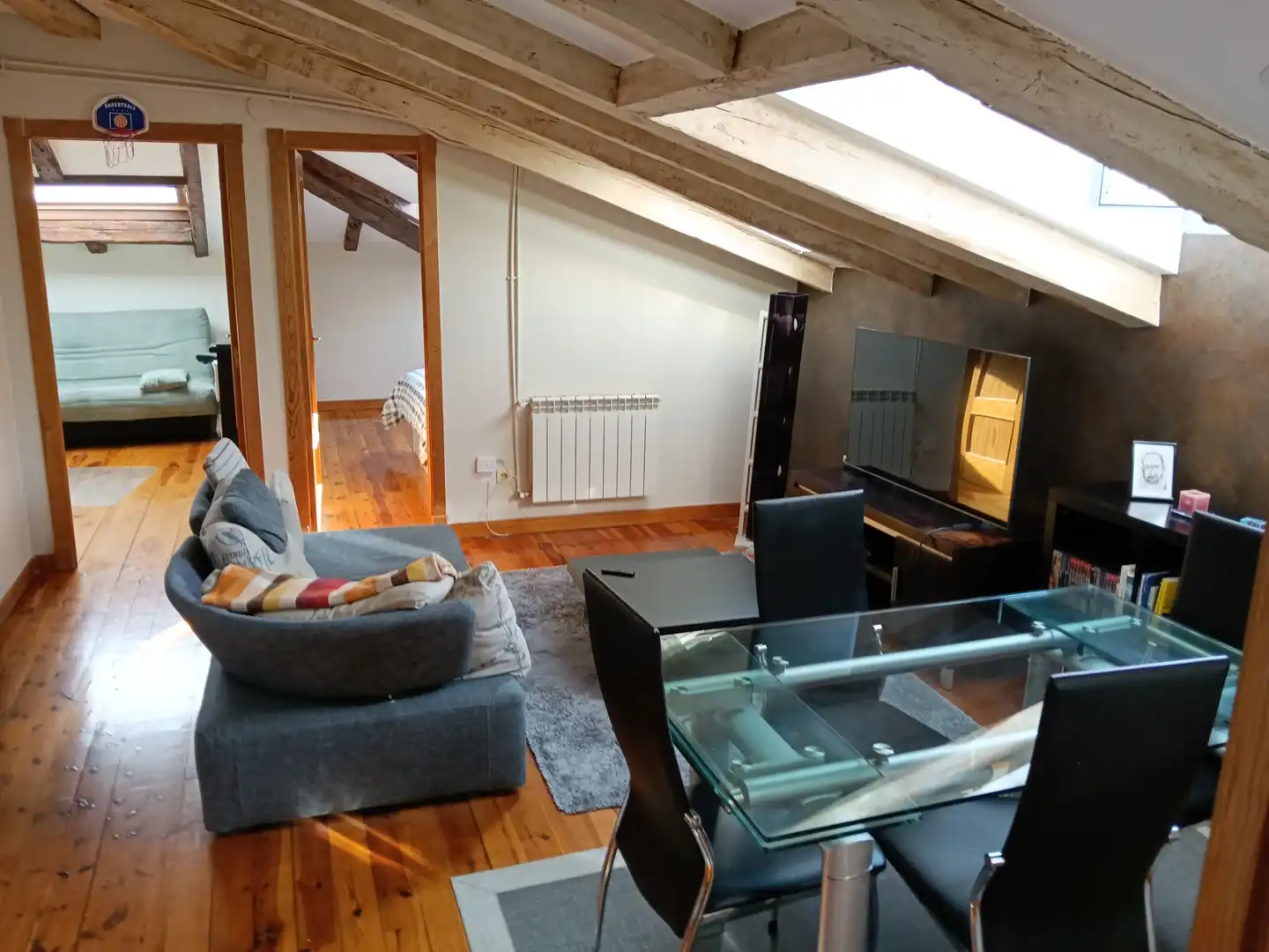 Sala d'estar de Pis en venda en Burgos amb Calefacció, Moblat i Forn