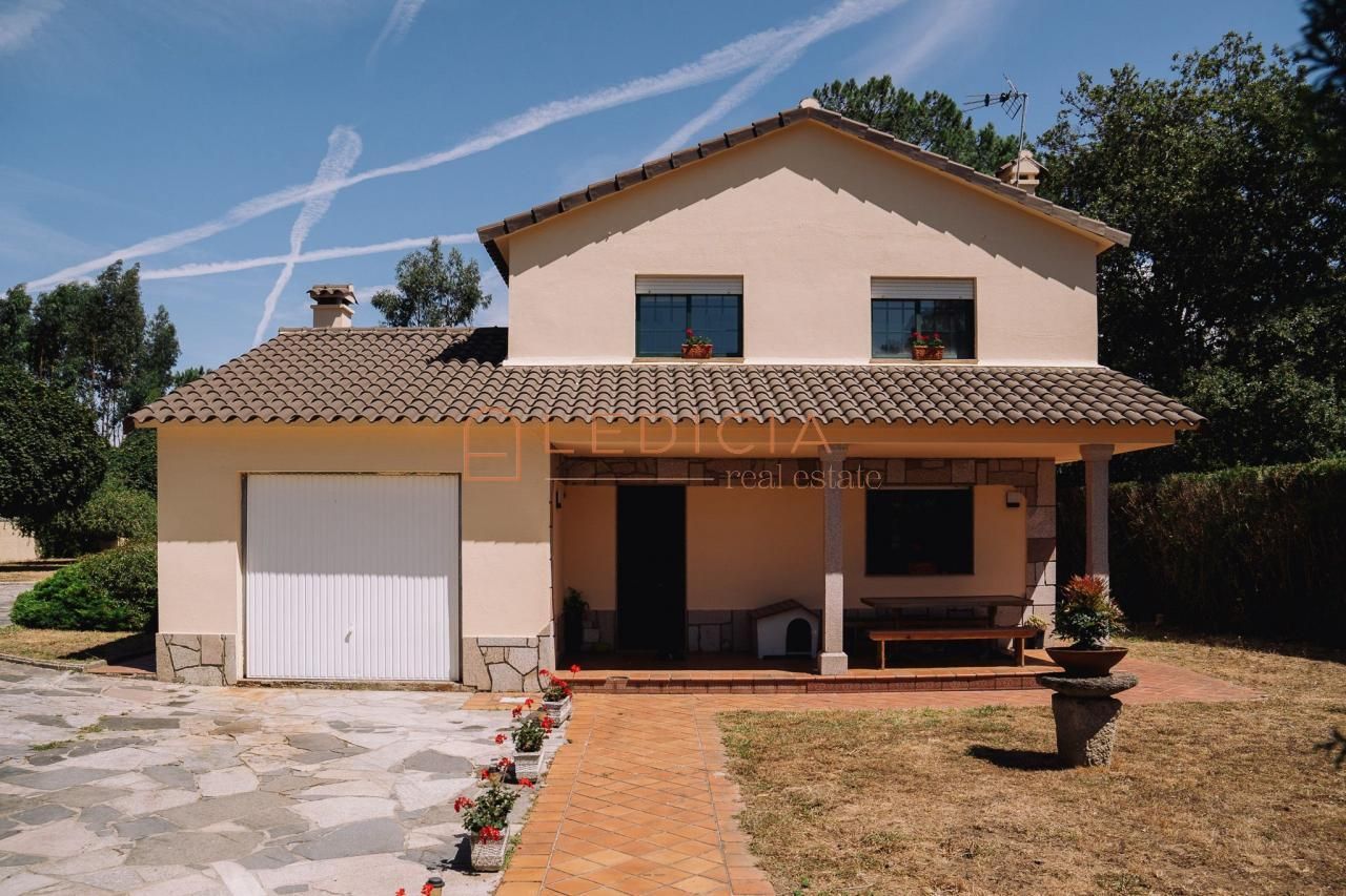 Exterior view of House or chalet for sale in Tomiño  with Heating, Private garden and Terrace
