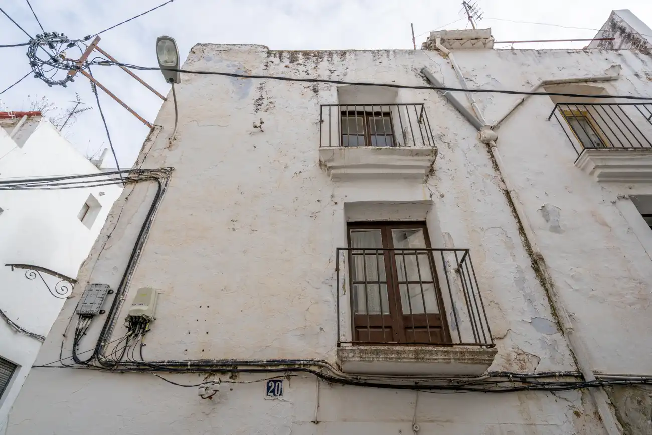 Vista exterior de Casa o xalet en venda en La Sénia amb Terrassa, Moblat i Balcó
