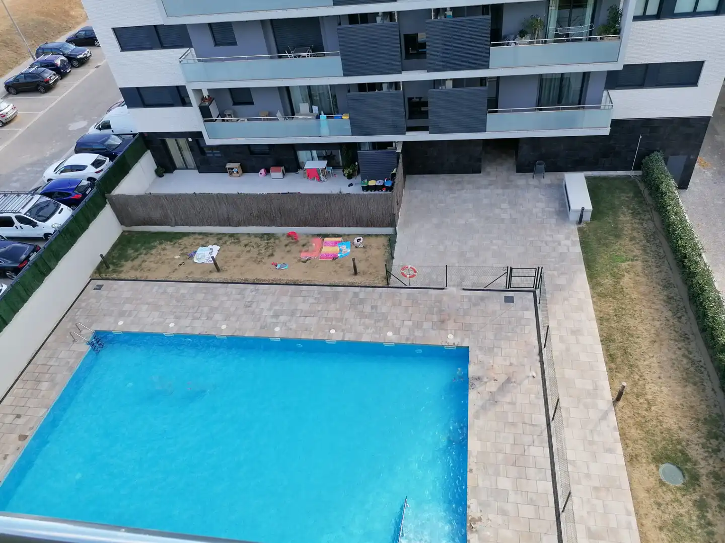Swimming pool of Flat for rent in Girona  with Air Conditioner, Heating and Parquet flooring